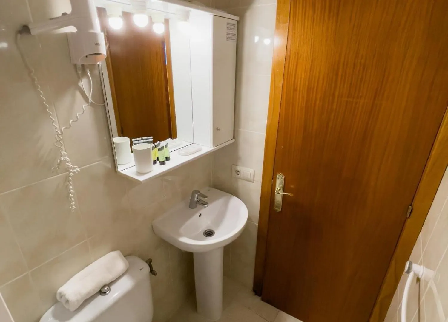 Hotel Maremagnum Lloret de Mar 0*,  Spanien
